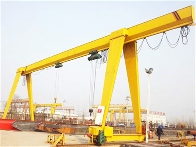 Common single beam gantry crane