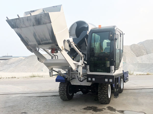 AS-4.0 self loading mobile concrete mixer