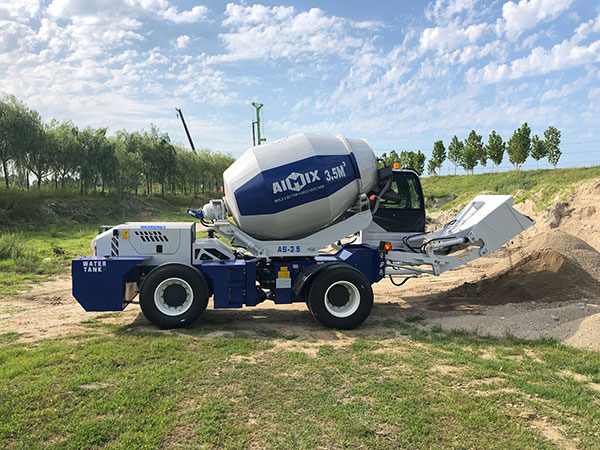 Various Advantages Offered By A Self Loading Mixer Truck